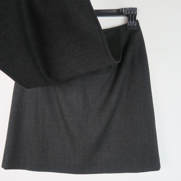 Paule Ka Gray Wool Mini Skirt flap detail Size 36 FR or 6/S US - Picture 3 of 5